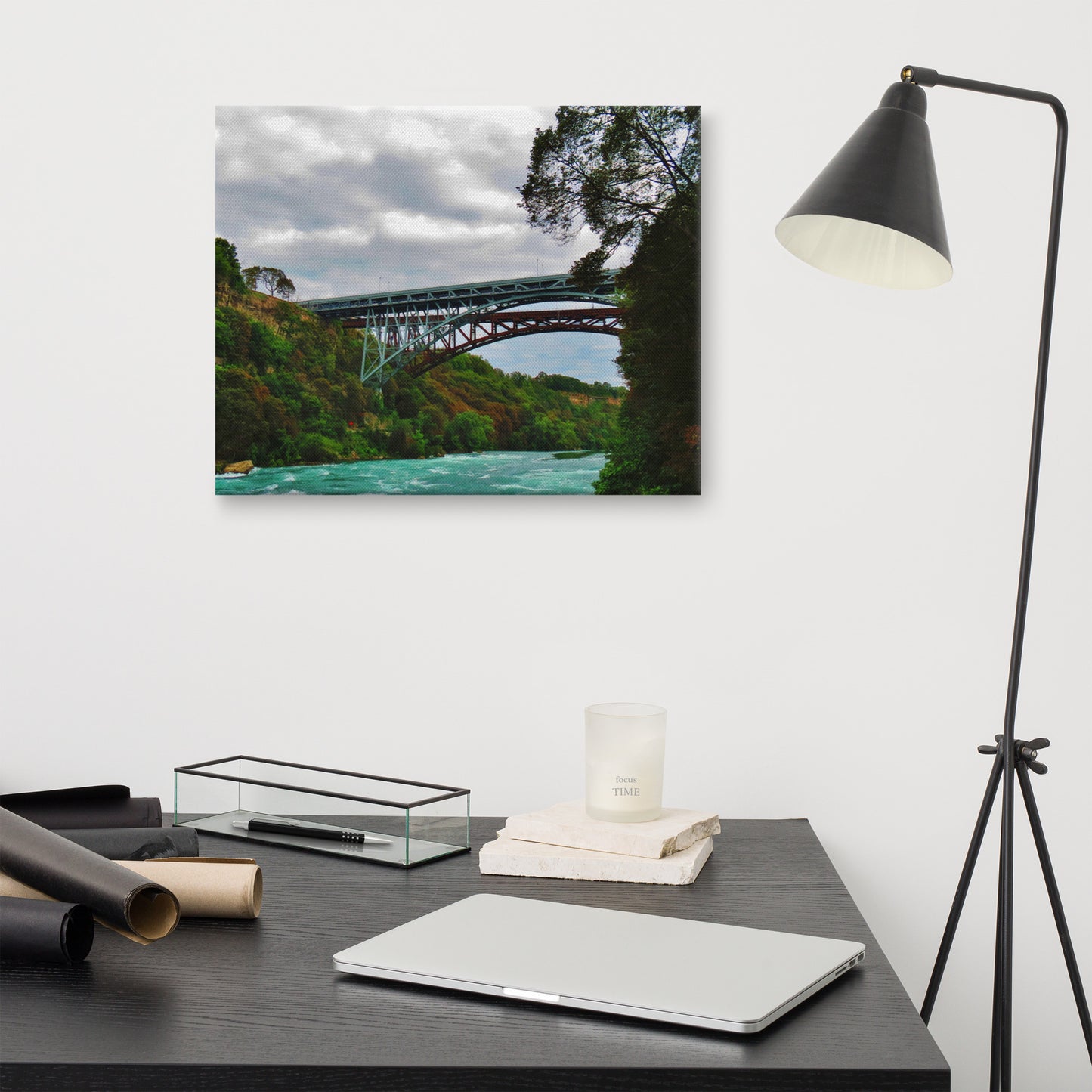 Toile - Pont sur les eaux troubles